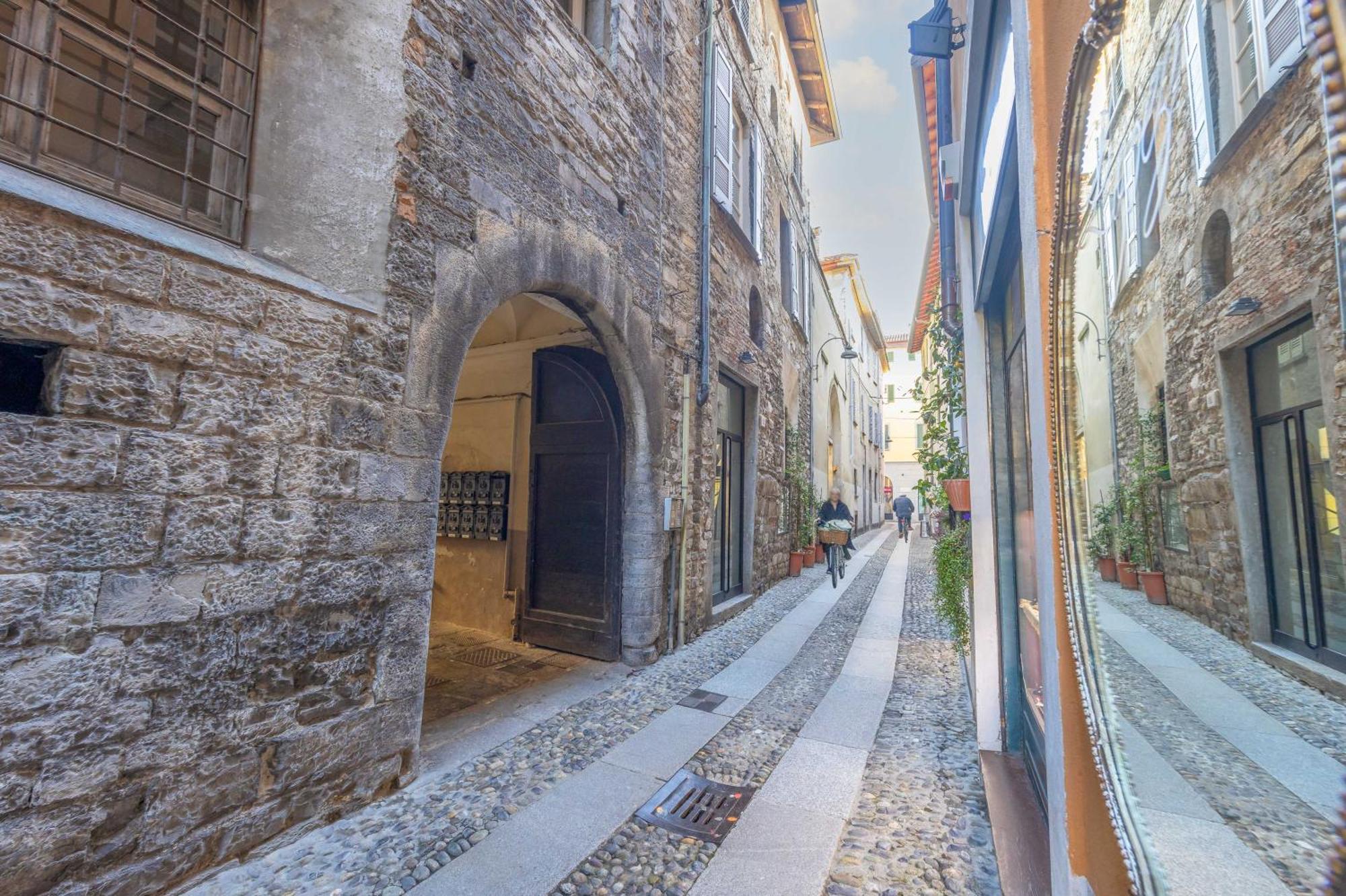 Domus Cortesella Como Buitenkant foto